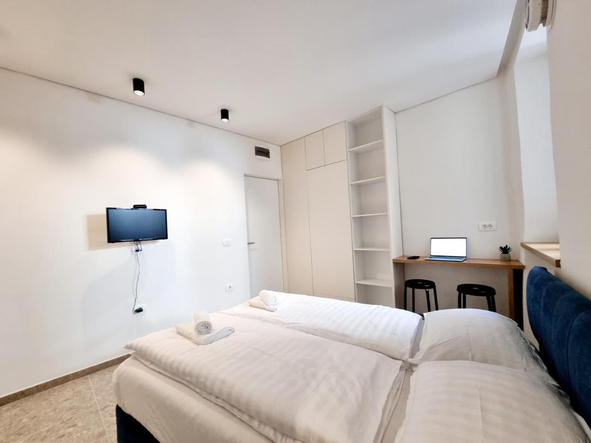 Akvatour Apartments Piran Exterior photo
